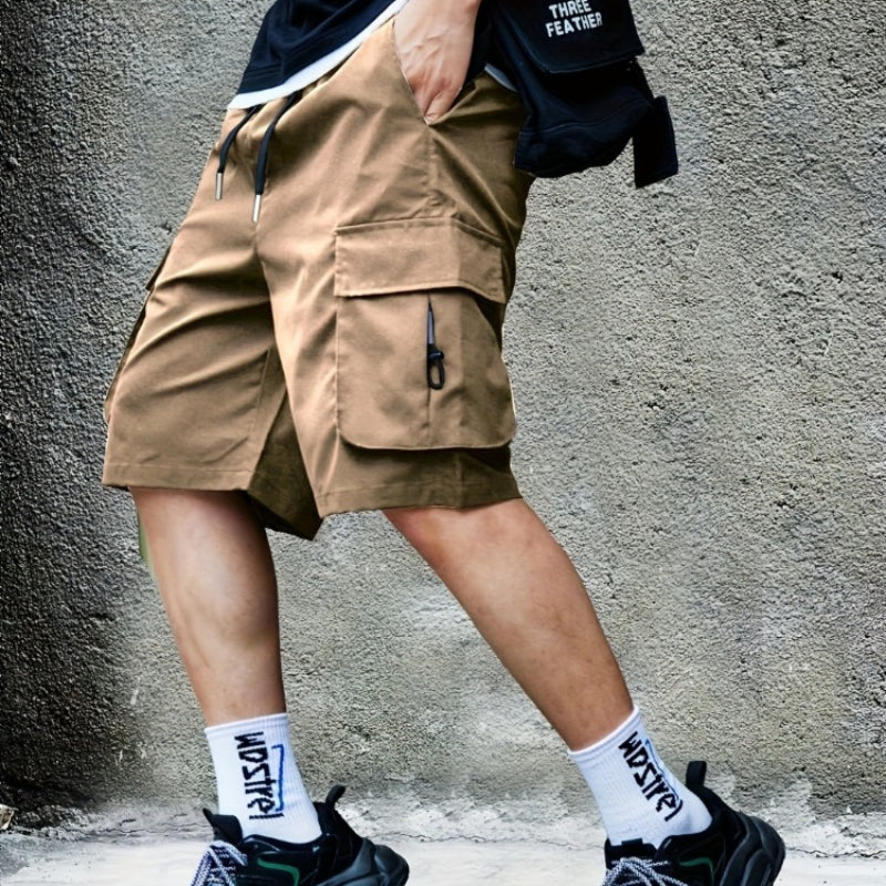 Breathable and fashionable men's cargo shorts for all seasons