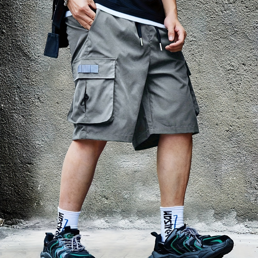 Breathable and fashionable men's cargo shorts for all seasons